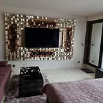 Grande Deluxe