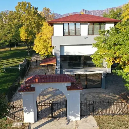 Grande Deluxe * Sliven