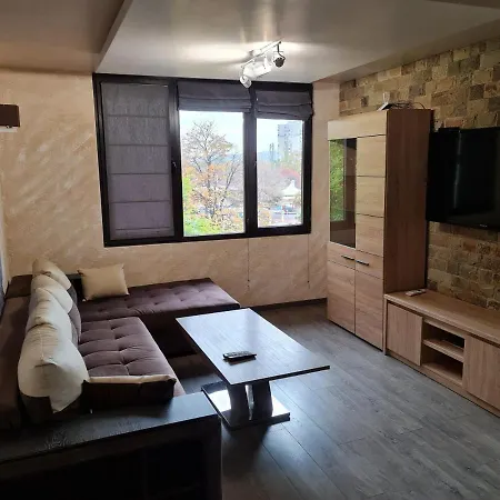 Grande Deluxe Apartment