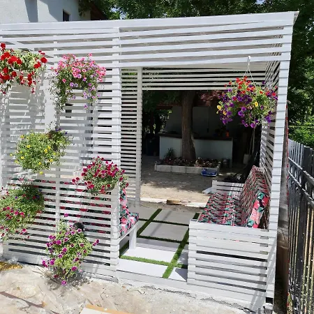 Grande Deluxe Apartament *