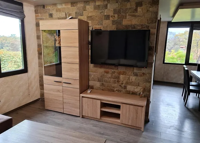 Grande Deluxe Appartement Sliven